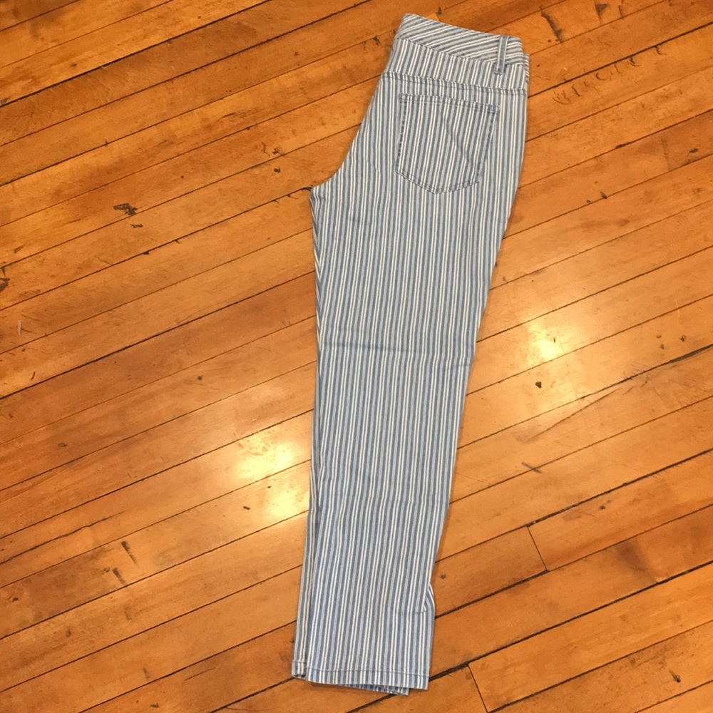 Blue and white striped, cropped jeans